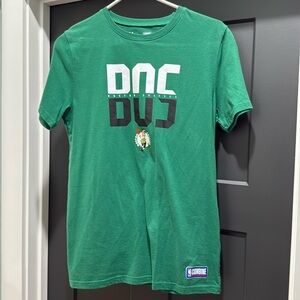 Youth xl Boston Celtics UA tshirt